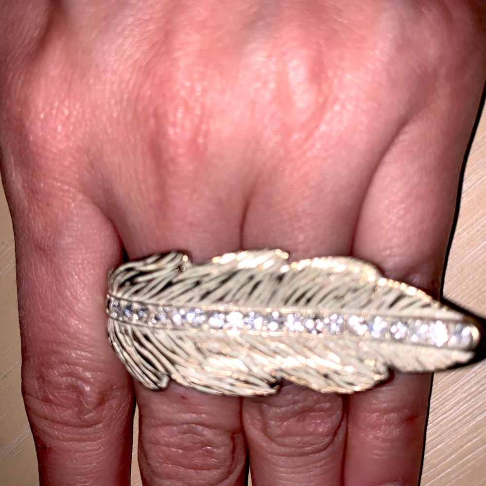 Leaf ring